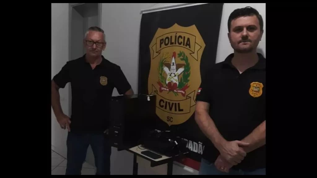 Adolescente que ameaçou matar colegas e professores catarinenses é internado