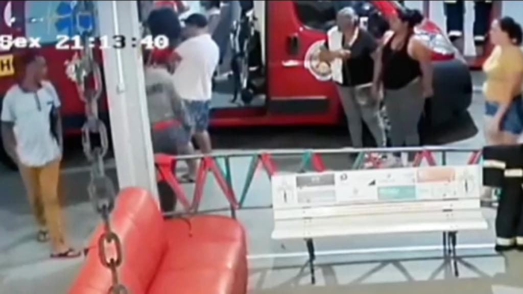 Bombeiros salvam criança de 1 ano que engasgou com leite materno