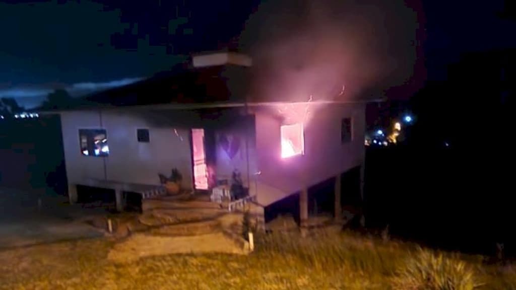 Herói de folga: Policial Militar salva idoso durante Incêndio em residência