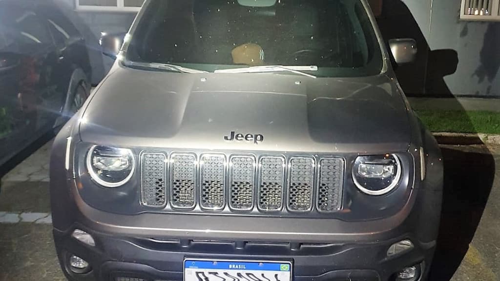 Carro furtado em SP é recuperado na BR-101, em SC