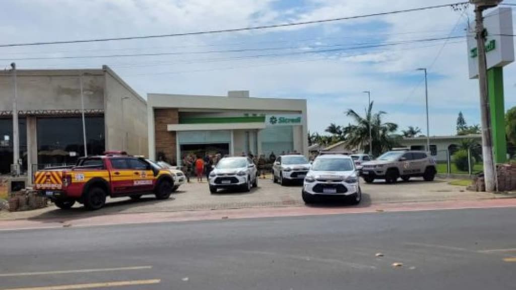 Dupla é presa após invadir agência bancária de SC e manter reféns