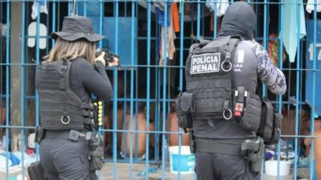 “Sem bolacha e chocolate”: governo de SC acaba com “sacolão” de familiares para detentos