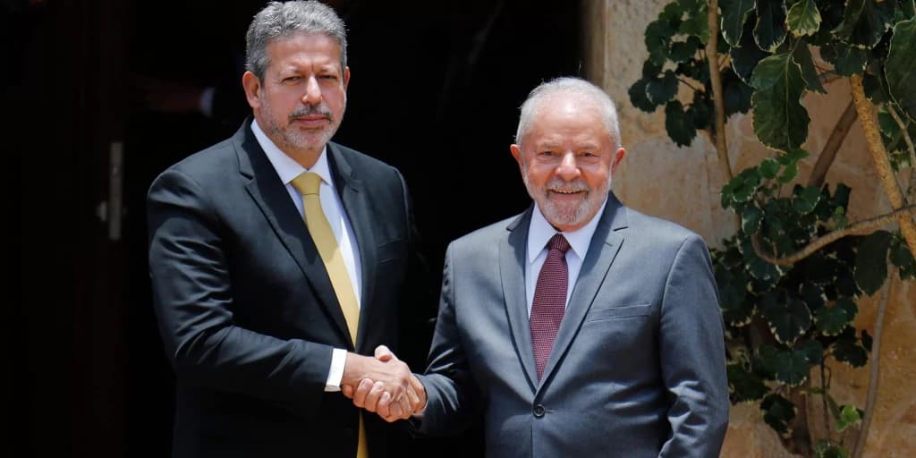 Lula recua e deve manter o orçamento secreto para ter apoio do Congresso