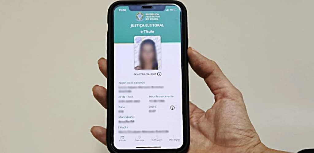 Eleitores que pediram transferência podem conferir novos locais no e-Título