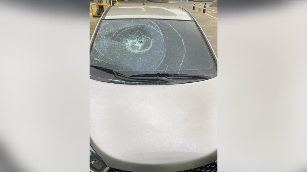 Discussão entre pai e padrasto termina com “pedrada” em parabrisa de carro em BC
