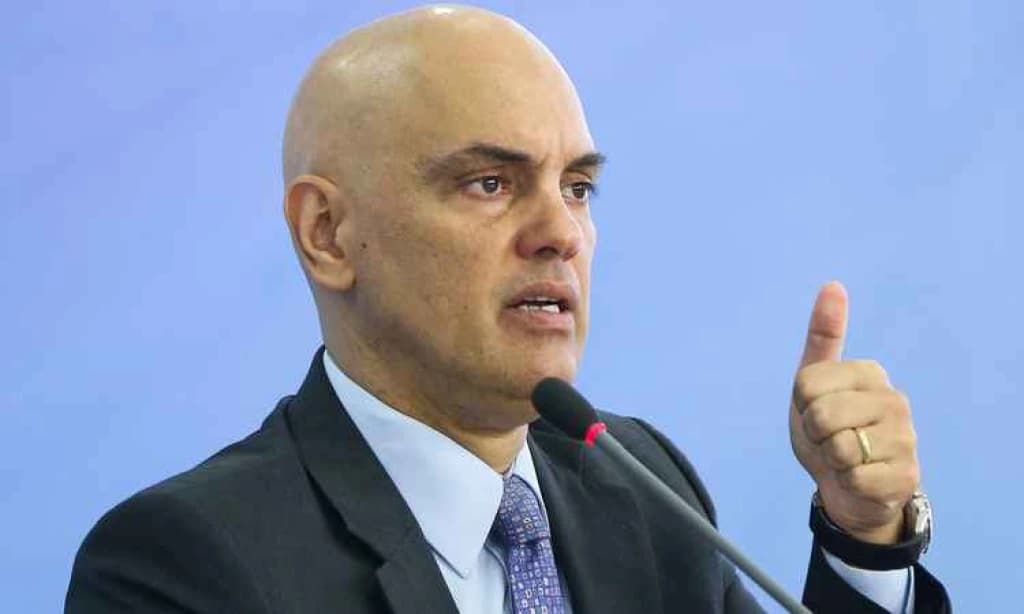 “TSE contratou empresa ligada ao PT para censurar opositores”, denuncia parlamentar