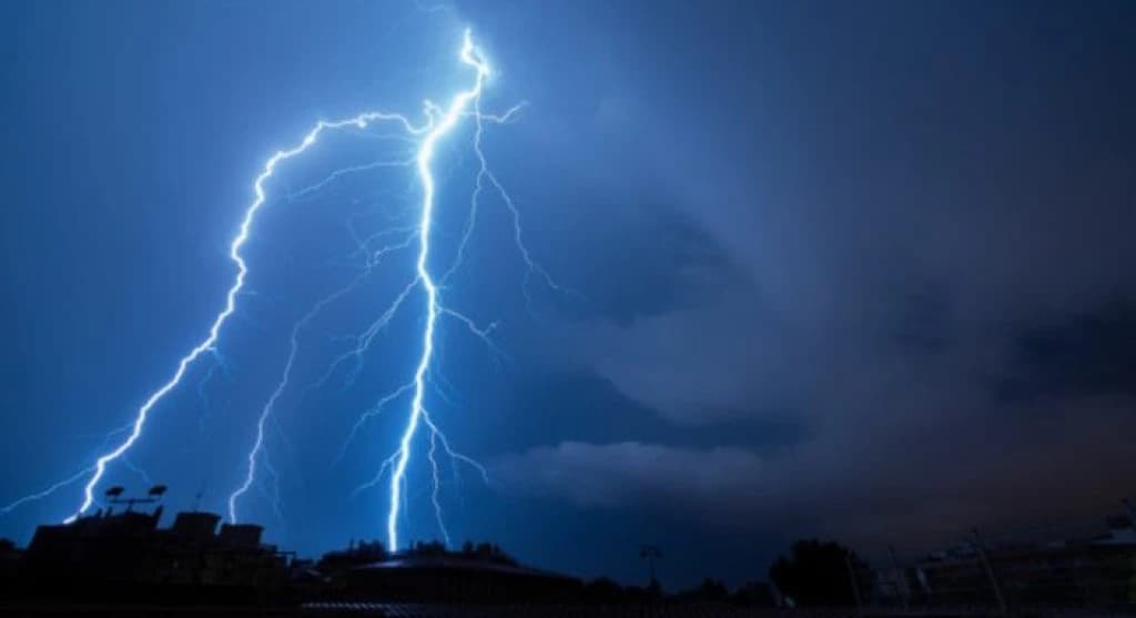 Defesa Civil alerta para risco de tempestade em SC