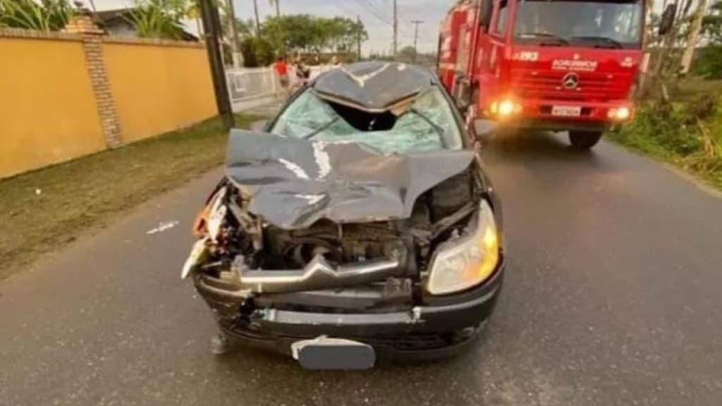 Ciclista  morre em acidente com carro conduzido por motorista sem CNH