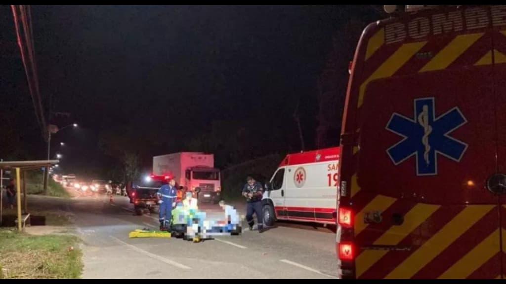 Grave acidente deixa grávida e homem feridos em rodovia de SC