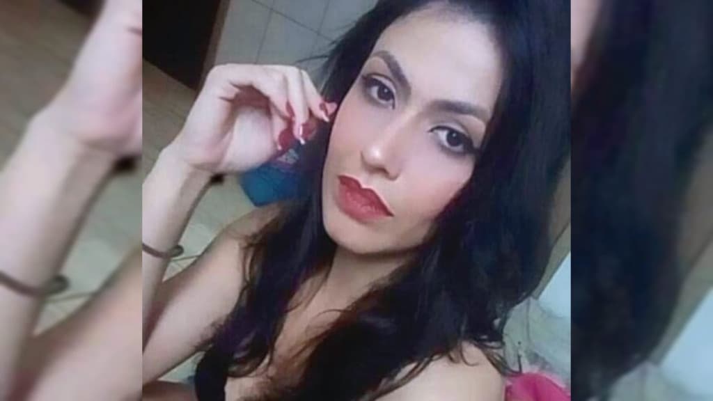 Mãe tenta defender filha de importunação e acaba morta a facadas pelo vizinho
