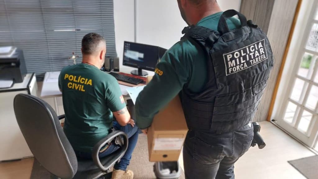 URGENTE: Gaeco faz prisões em operação contra corrupção em prefeitura de SC