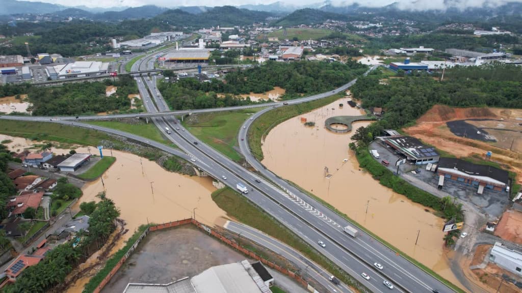 SC em alerta: Novembro promete novos eventos climáticos extremos