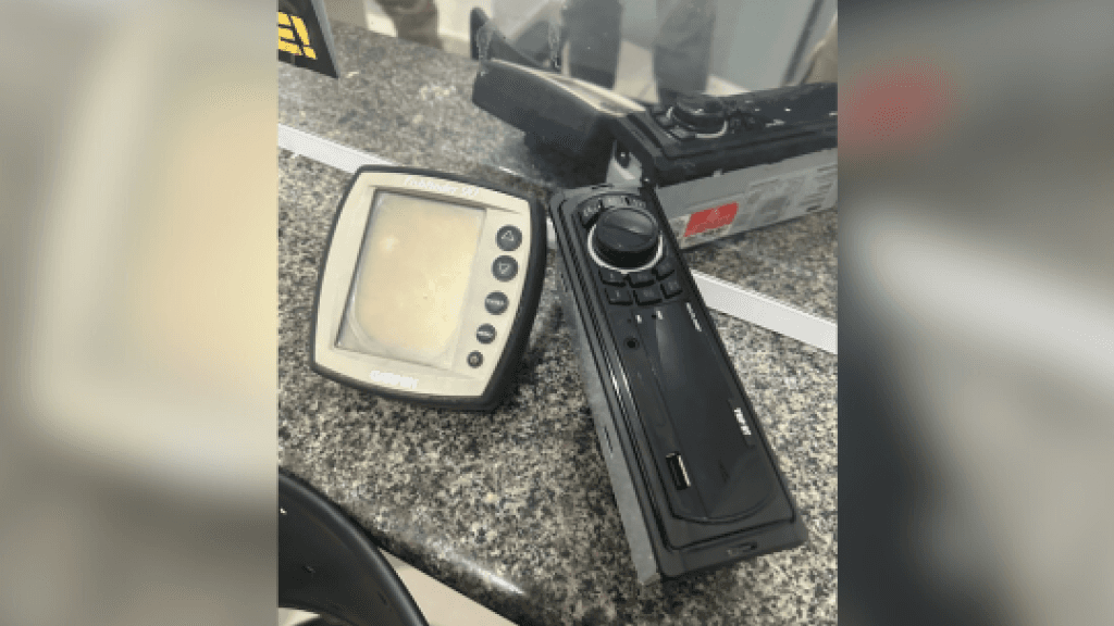 Homem é flagrado com aparelho de som furtado em Porto Belo e acaba atrás das grades