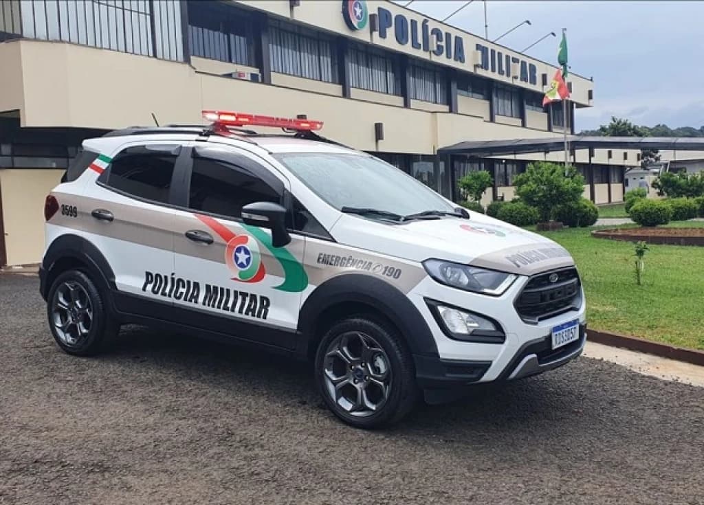 Homem tenta assassinar esposa com tiro de espingarda em SC