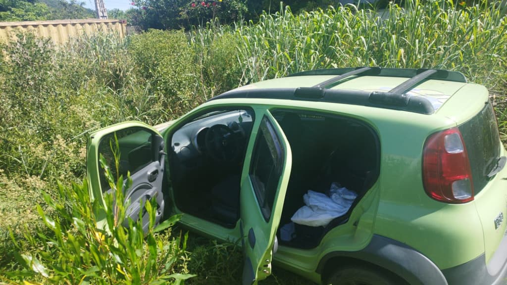 PM recupera carro furtado em Bombinhas