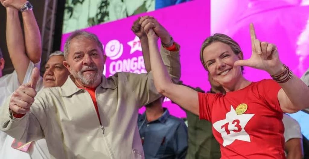 “Não é papel das Forças Armadas fazer avaliação política”, diz presidente do PT