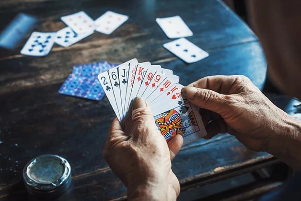 A origem dos jogos de cartas e suas curiosidades