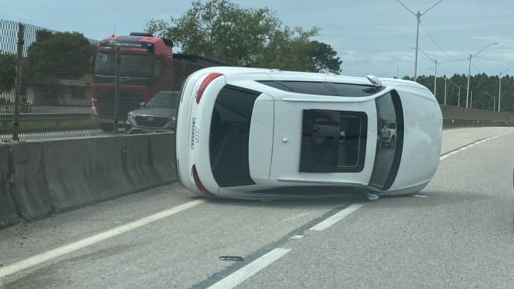 Acidentes na BR-101 causam transtornos ao trânsito da região