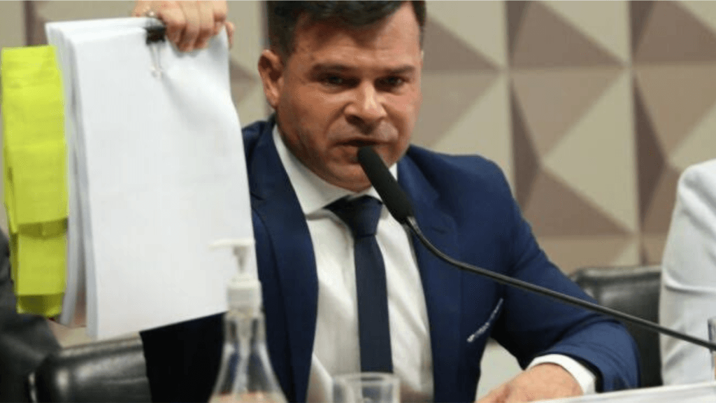 Após 4 meses de tormento na cadeia, Vasques receberá visita de senadores