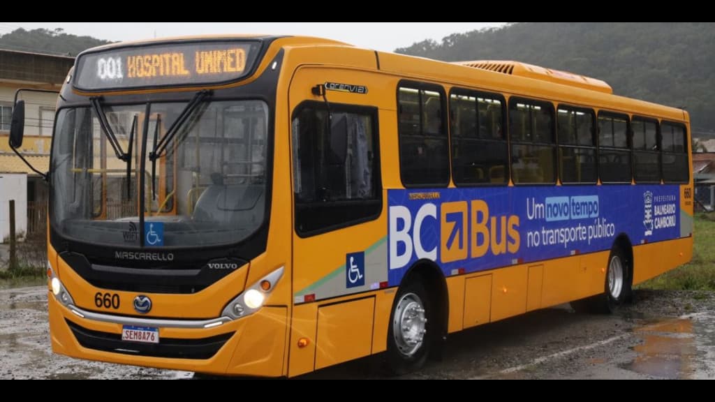 Transporte coletivo tarifa zero iniciou nesta segunda em BC