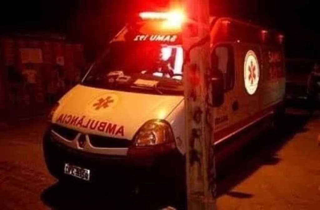 Mulher grávida de 38 semanas é atingida por tiros no pescoço e na costela
