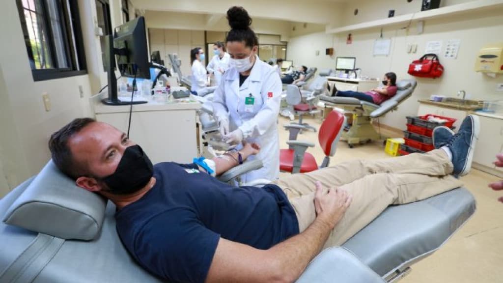 Porto Belo disponibiliza van gratuita para moradores doarem sangue ao HEMOSC