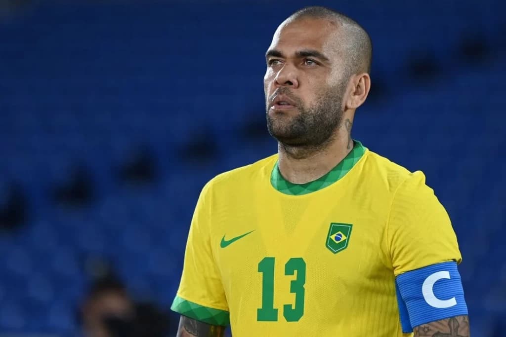 Jogador da seleção, Dani Alves é detido por assédio sexual na Espanha