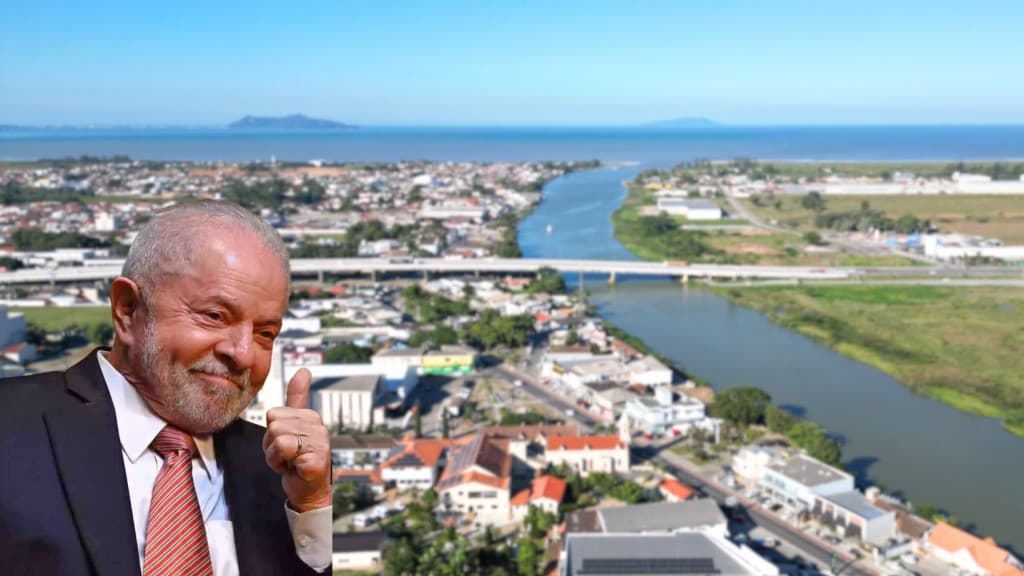 Prefeito apaixonado, PT infiltrado e obras paradas na Lenha na Fogueira