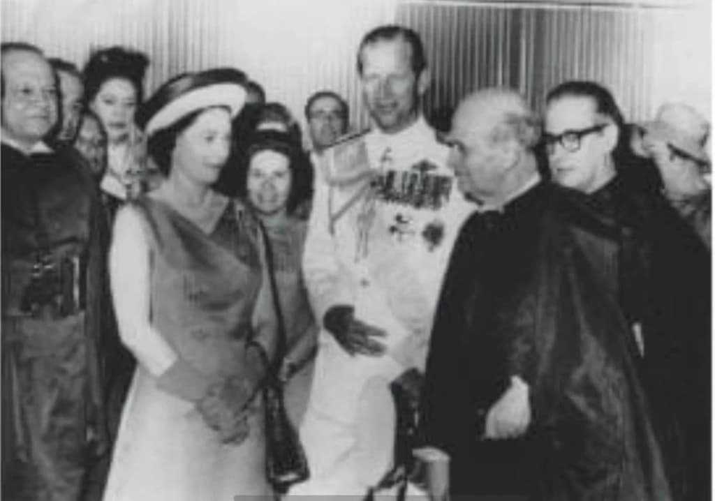 Registro histórico mostra tijuquense com a Rainha Elizabeth II
