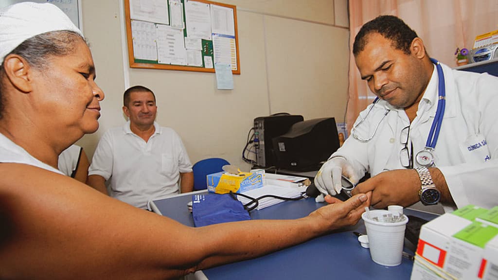 Governo Lula quer mandar 224 médicos para SC pelo “Mais Médicos”