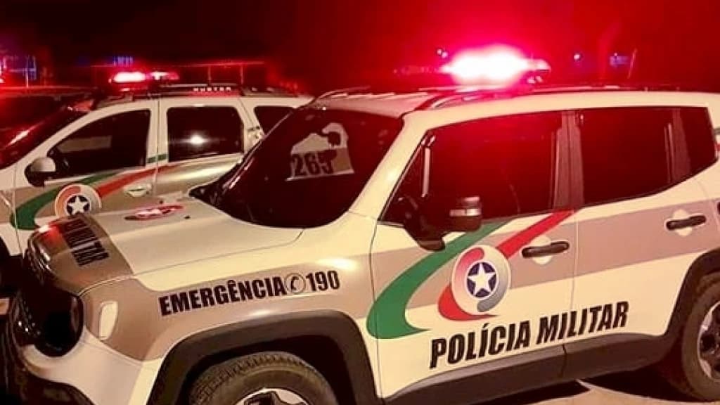 Casal é mantido refém e forçado a fazer PIX sob ameaça de faca em São João Batista