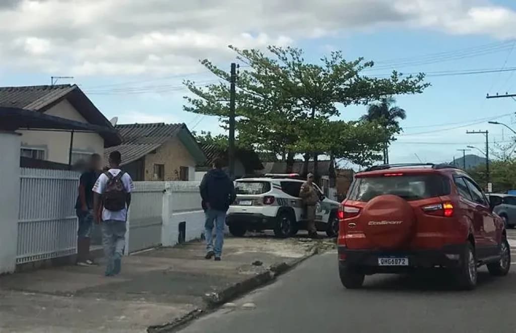 Ameaça de ataque em escola assusta alunos e professores em SC
