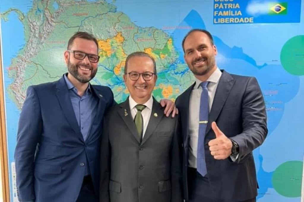 Candidatura de Joge Seif ao Senado recebe apoio da família Bolsonaro