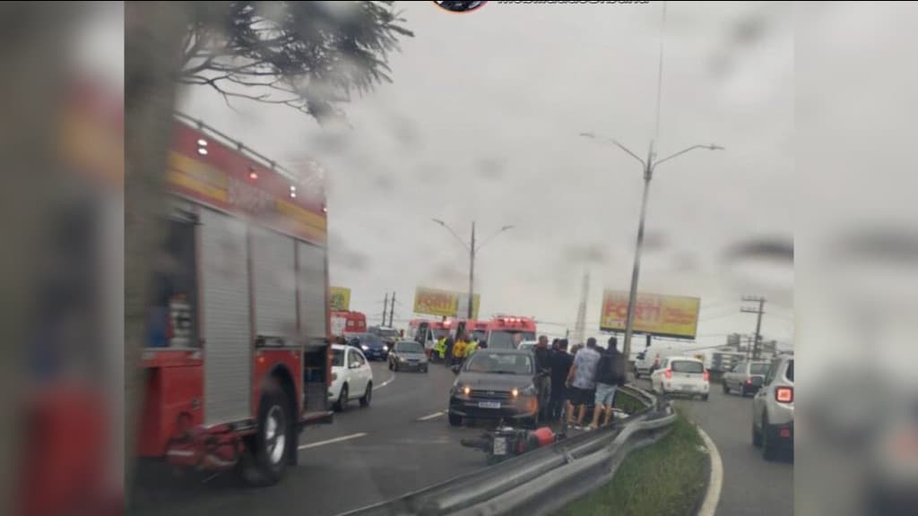 Acidente grave com quatro motos deixa um morto na BR-282