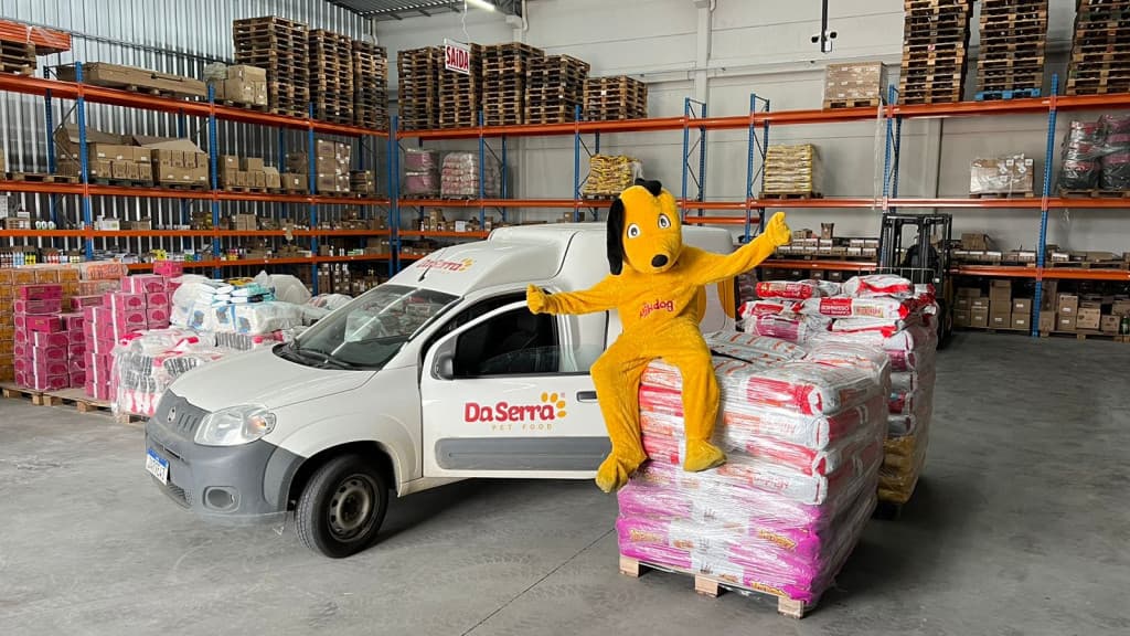 Tijucas ganha central de distribuição de alimentos para animais de estimação