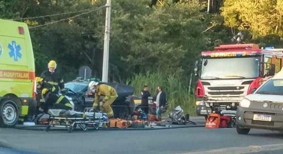 Grave acidente de trânsito deixa dois mortos na BR470
