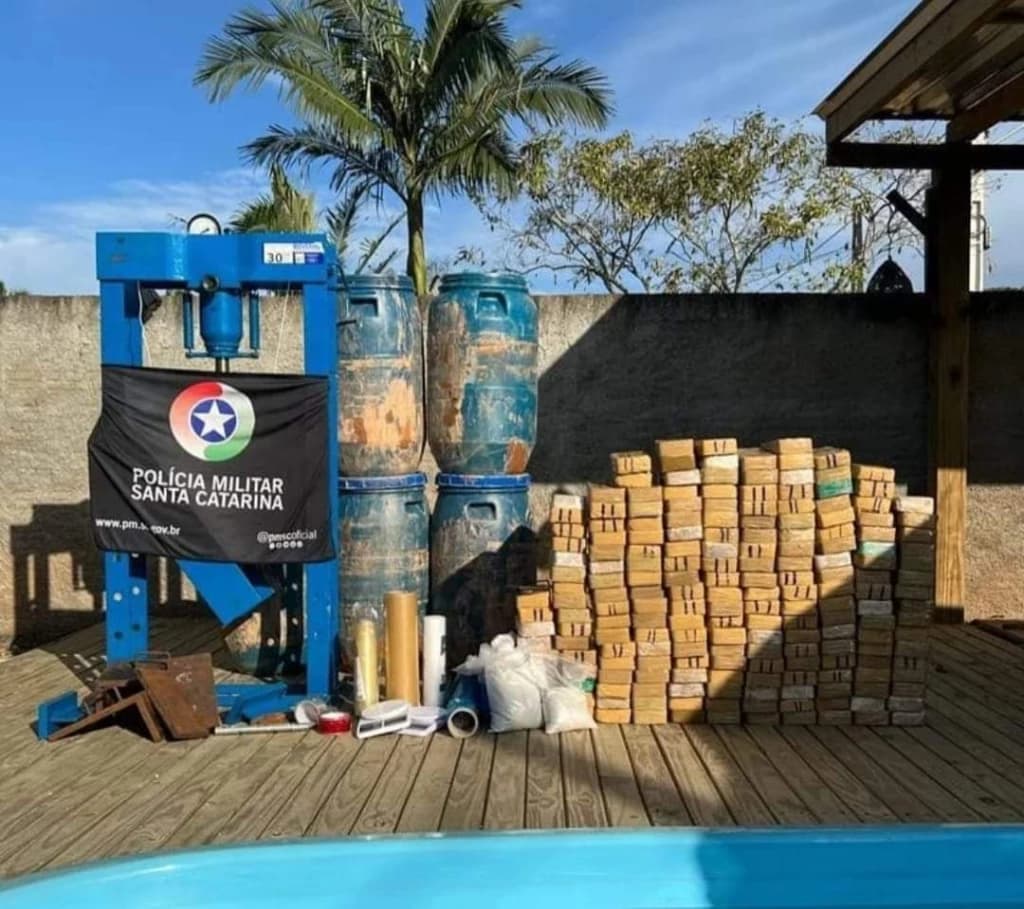 Traficante é preso com 200kg de drogas