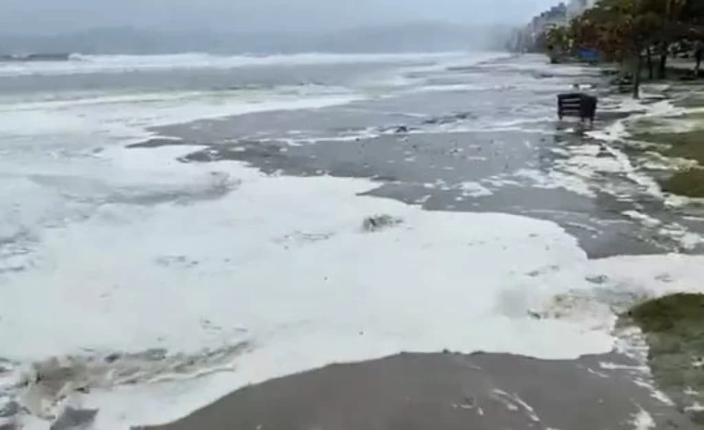 Ciclone extratropical faz ondas de Itapema chegarem a seis metros