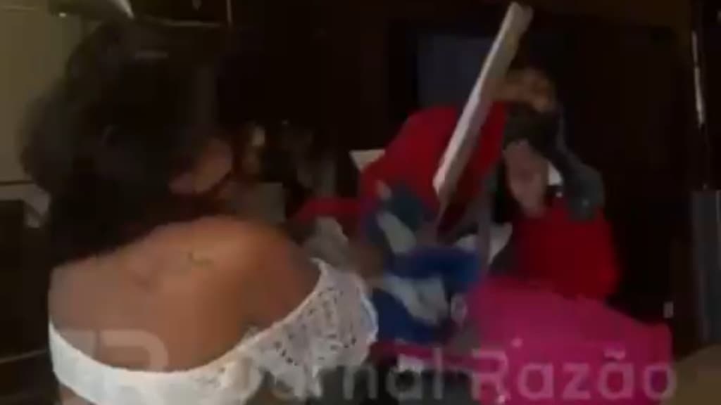 Vítimas reagem e dão uma surra em andarilho que espancou mulheres em Florianópolis