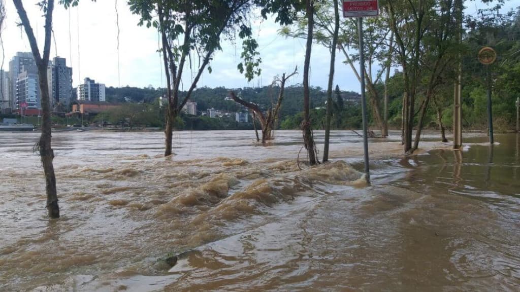 Enchente do fim de semana em Blumenau é a quarta de outubro