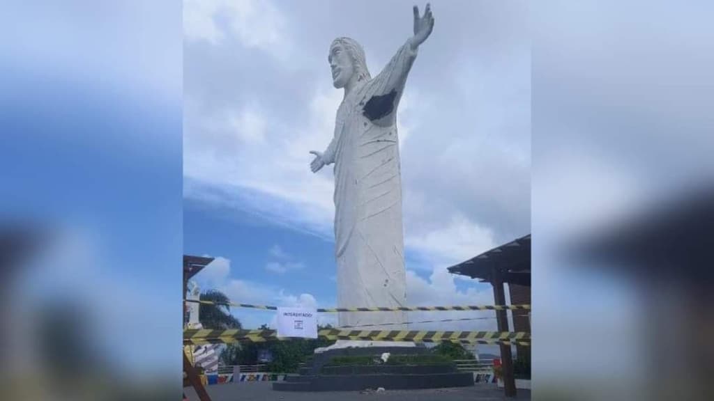 Morro do Cristo é interditado após estrutura da estátua apresentar rachaduras