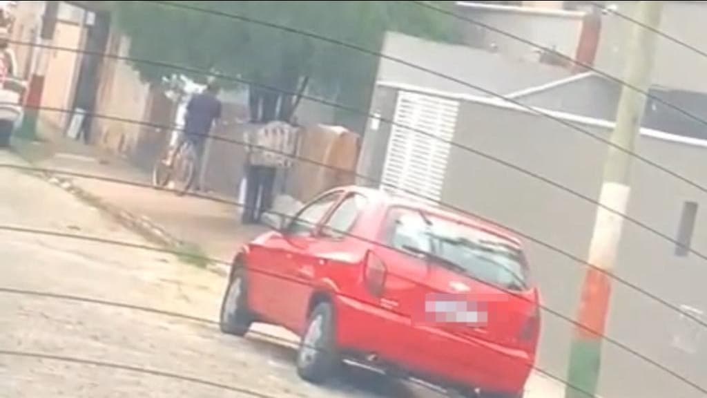 VÍDEO: “Nóia” entrega gerente de biqueira, em Balneário Camboriú