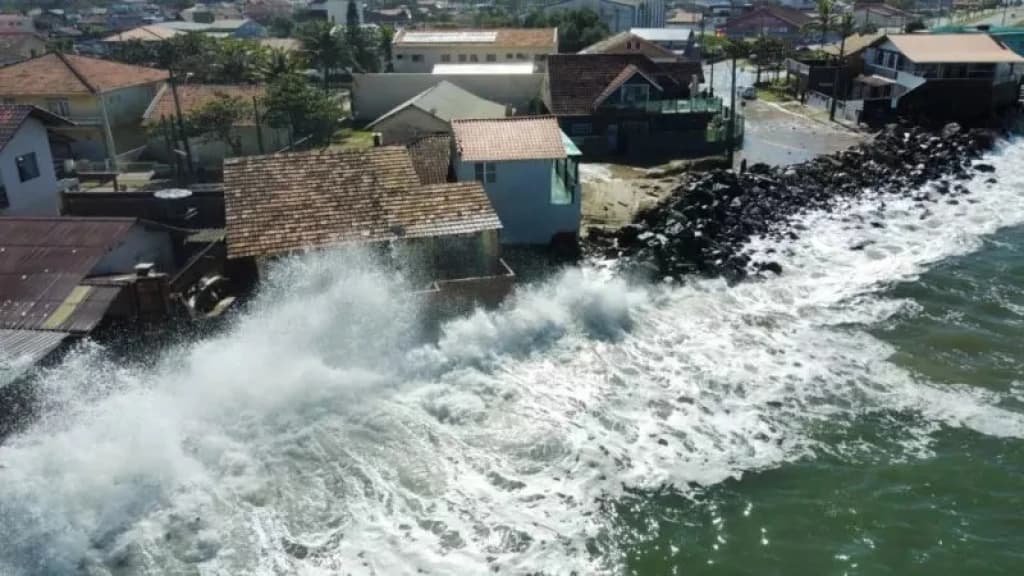 Ciclone traz riscos e acende alerta para esta semana em SC