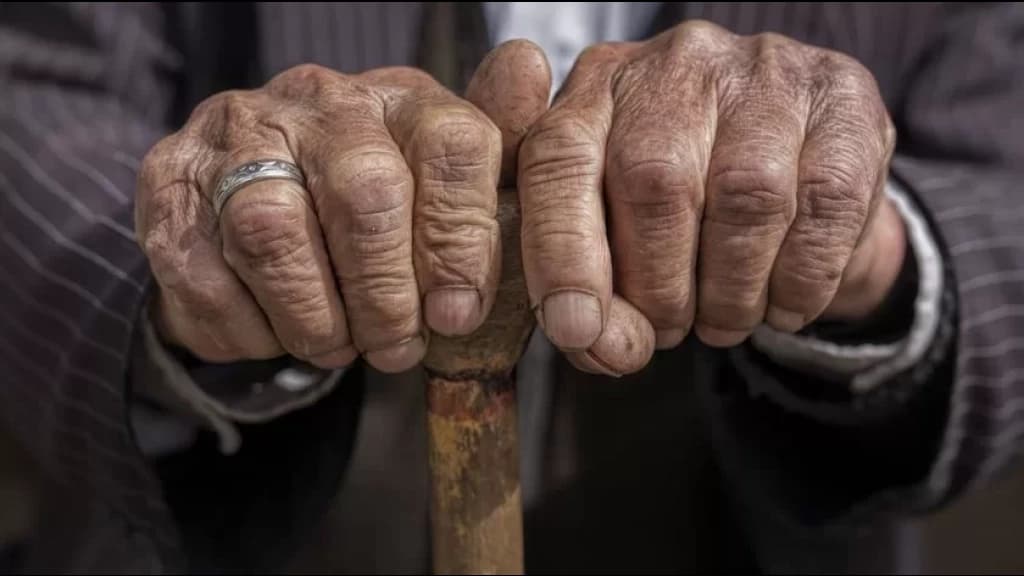 Pai apanha do filho após se negar a dar dinheiro