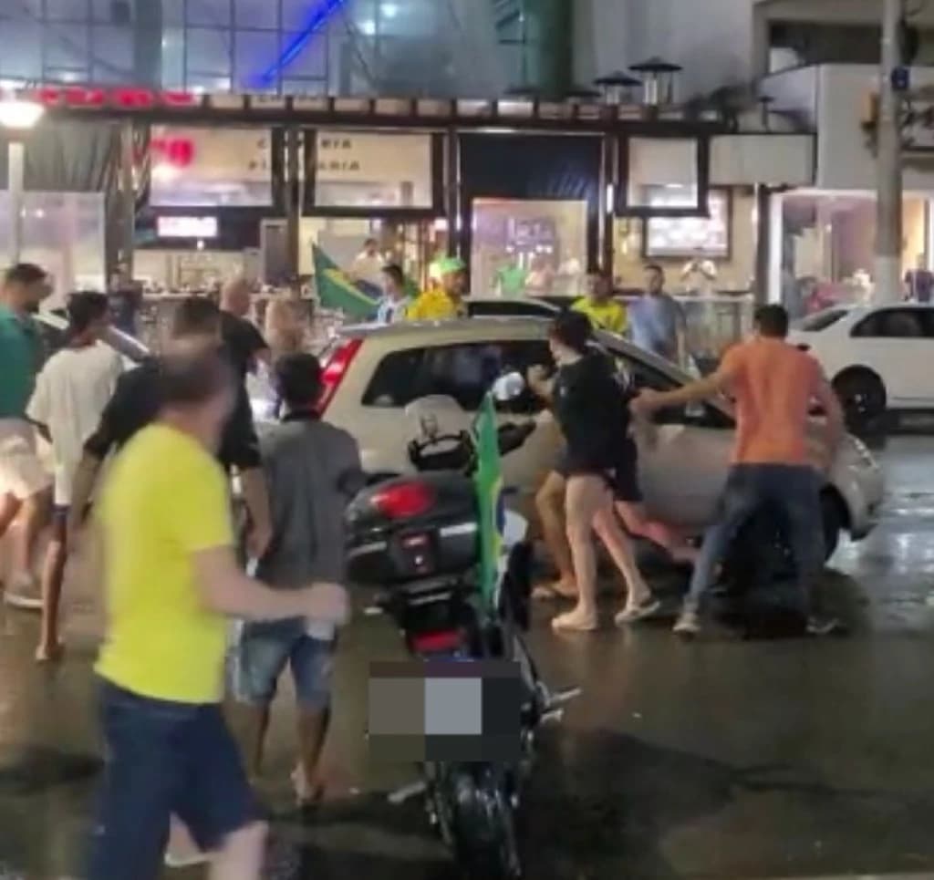 Mulher espancada nas eleições em Itapema abre Vakinha para recuperar carro