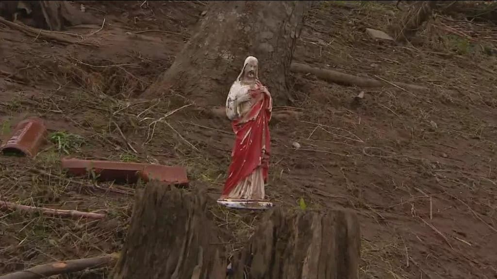 Imagem de Jesus fica intacta e chama atenção após passagem de ciclone no RS