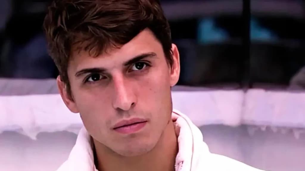 Quebrando silêncio: Vítima de estupro por ex-bbb se pronuncia pela primeira vez