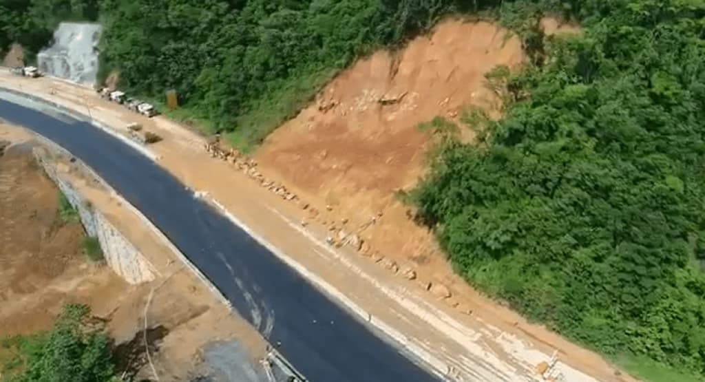 Uma semana após deslizamento, BR-376 segue bloqueada