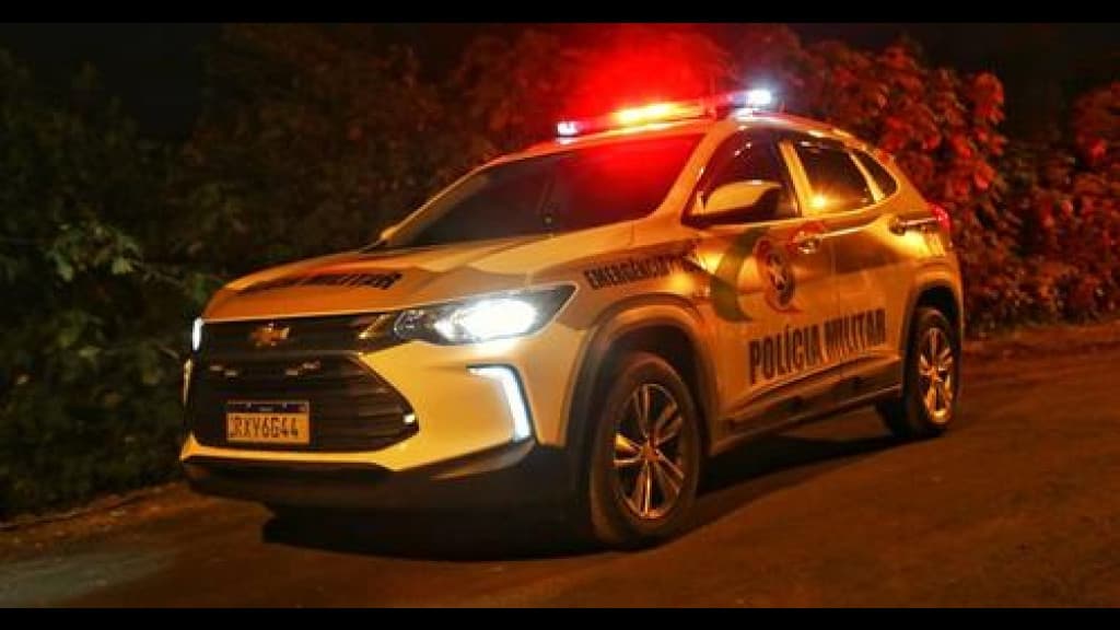 Criminoso é preso após tentar atropelar policiais durante fuga, em Blumenau