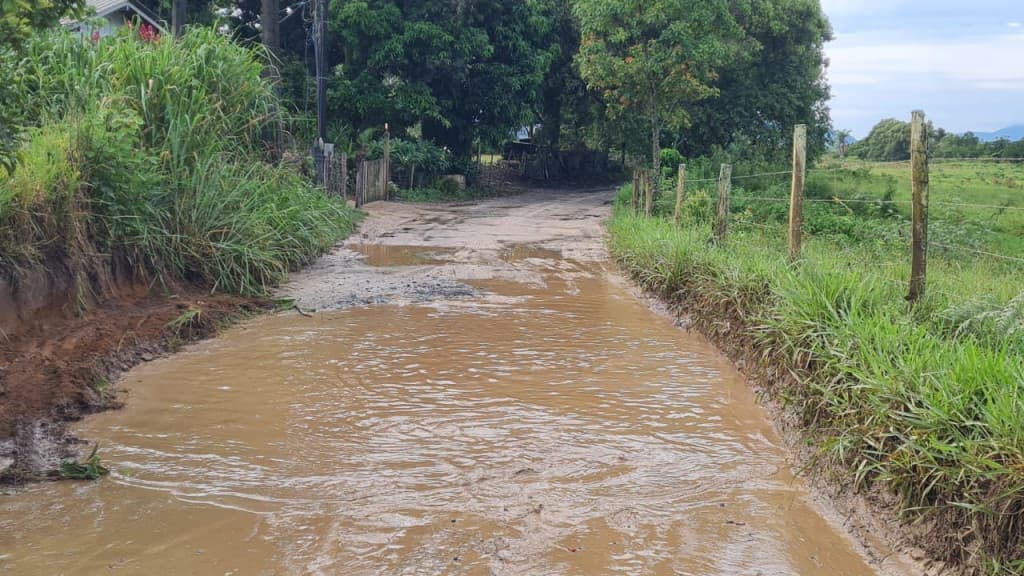 Moradores de Porto Belo denunciam descaso: “não merecem os cargos que tem”
